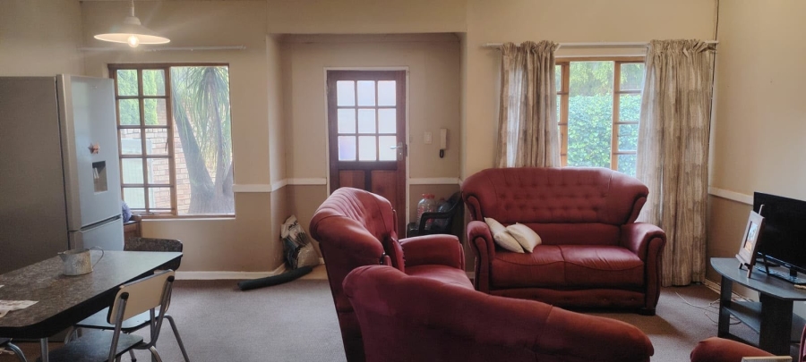 To Let 2 Bedroom Property for Rent in Langenhovenpark Free State